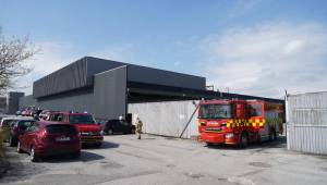 Brand i Bilka i Tilst: Brandvæsnet hastede afsted