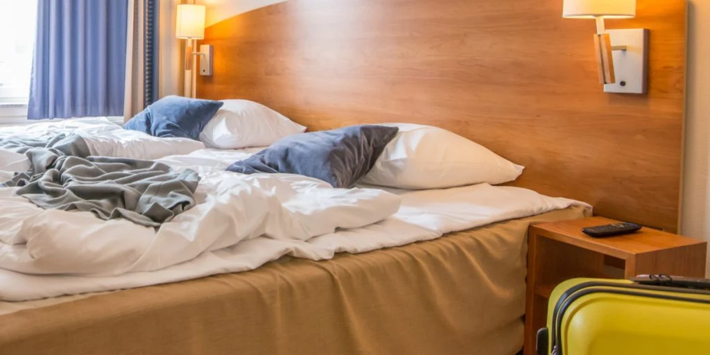 Vågnede op på hotellet: Så blev tilværelsen vendt på hovedet
